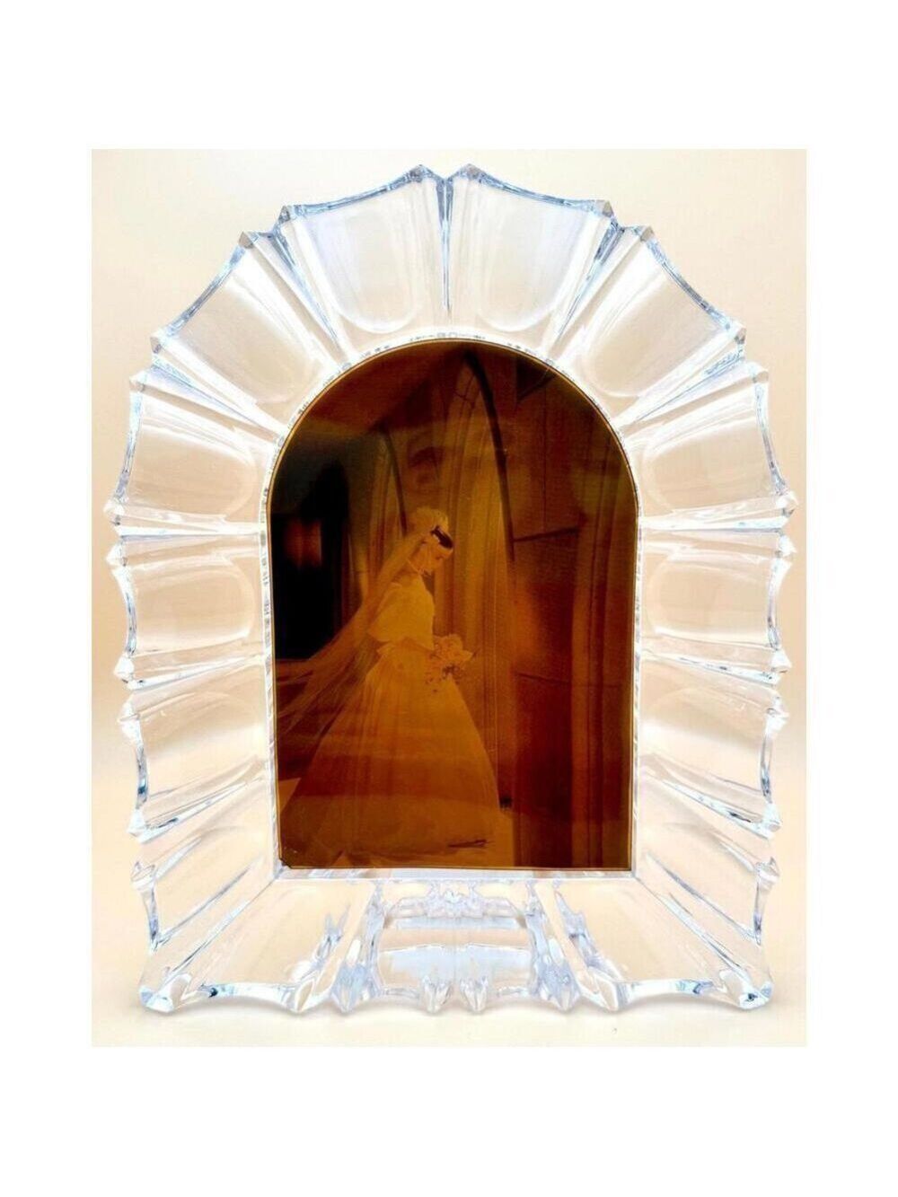 Mikasa Monarch T8132-580 Crystal Picture Frame – Arch Window Style.